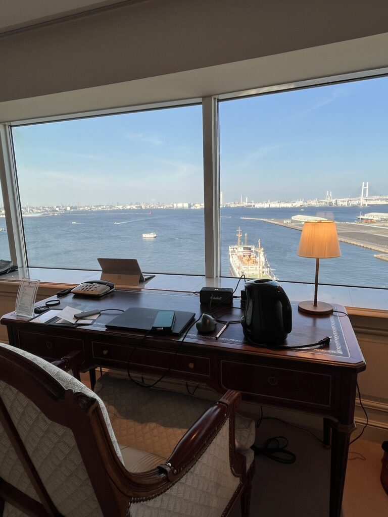 Work desk by the window with bay view