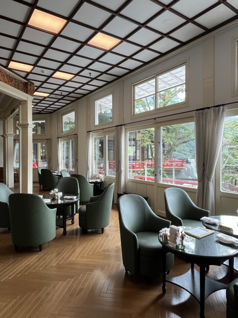 富士屋ホテルラウンジ